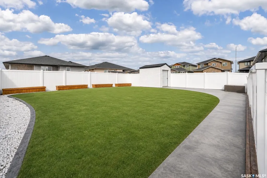 123 Hodges Crescent Moose Jaw SK S6J 0B1