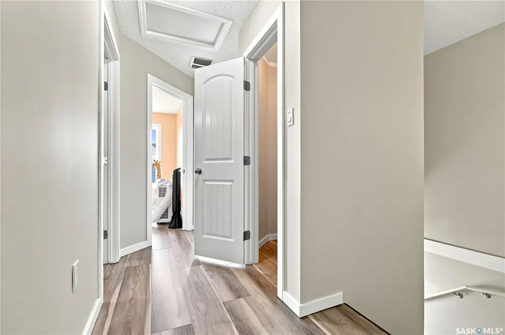 810 Hampton Circle Saskatoon SK S7R 0K1