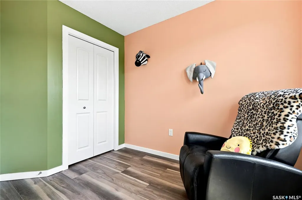810 Hampton Circle Saskatoon SK S7R 0K1