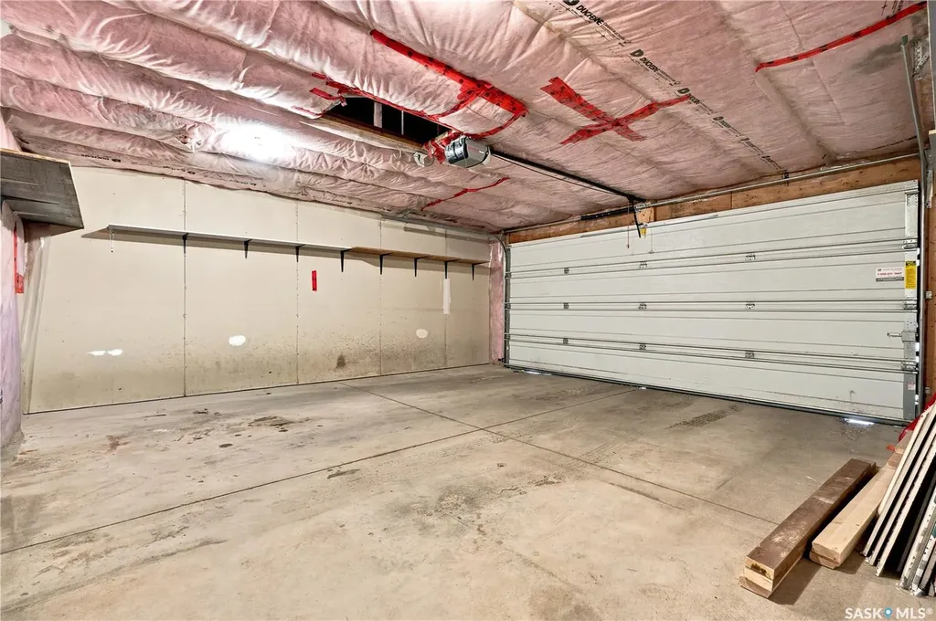 810 Hampton Circle Saskatoon SK S7R 0K1