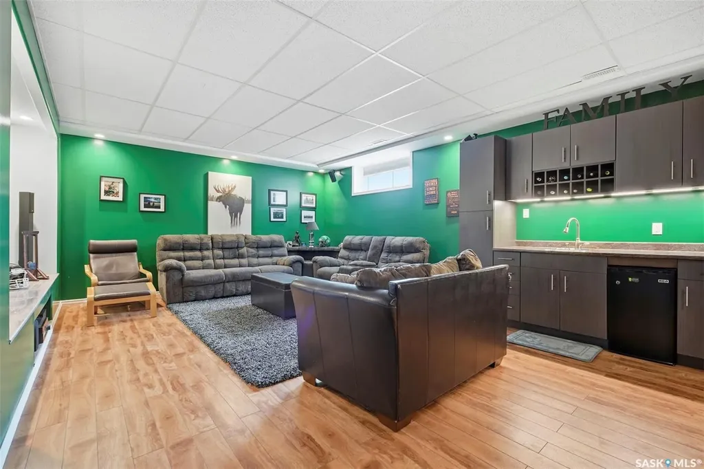 612 Giesbrecht Court Martensville SK S0K 2T2