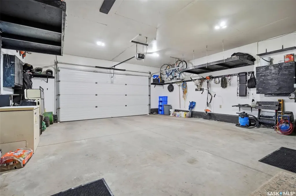612 Giesbrecht Court Martensville SK S0K 2T2