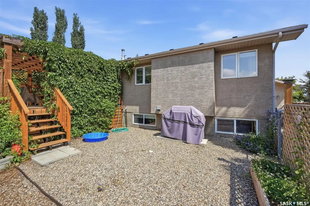 612 Giesbrecht Court Martensville SK S0K 2T2