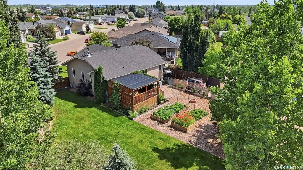 612 Giesbrecht Court Martensville SK S0K 2T2