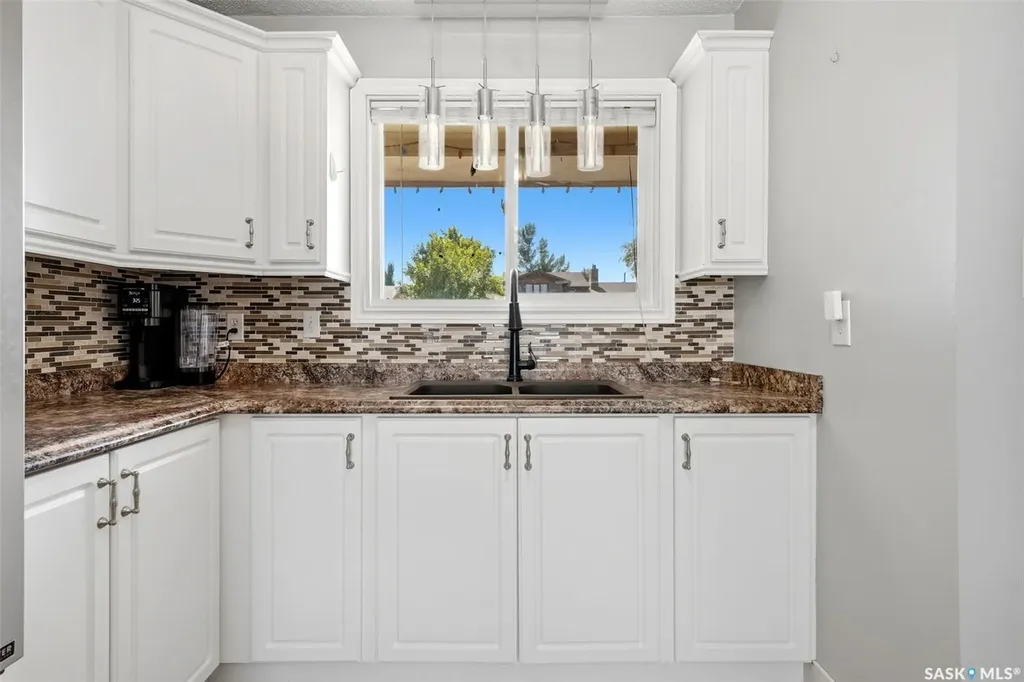 614 3rd Avenue Pilot Butte SK S0G 3Z0