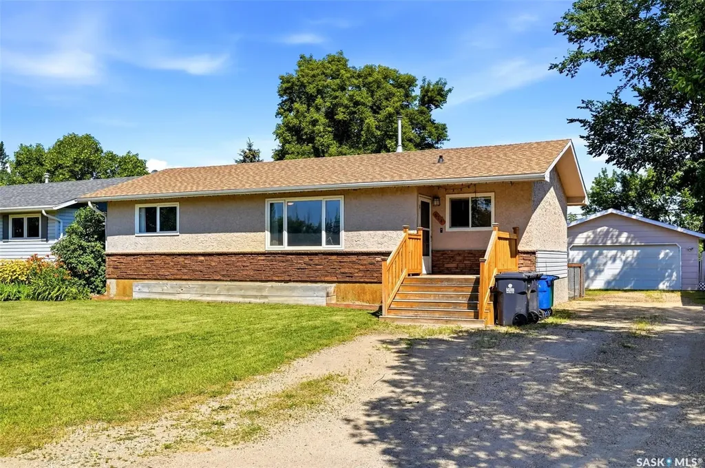 614 3rd Avenue Pilot Butte SK S0G 3Z0