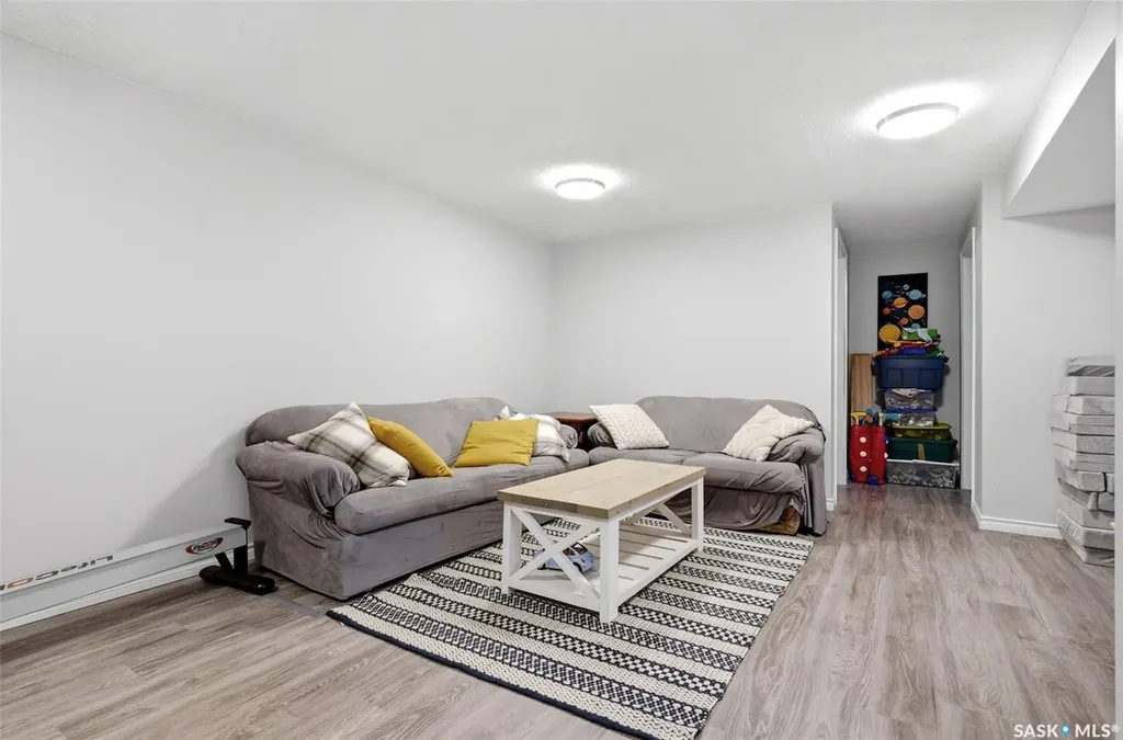614 3rd Avenue Pilot Butte SK S0G 3Z0