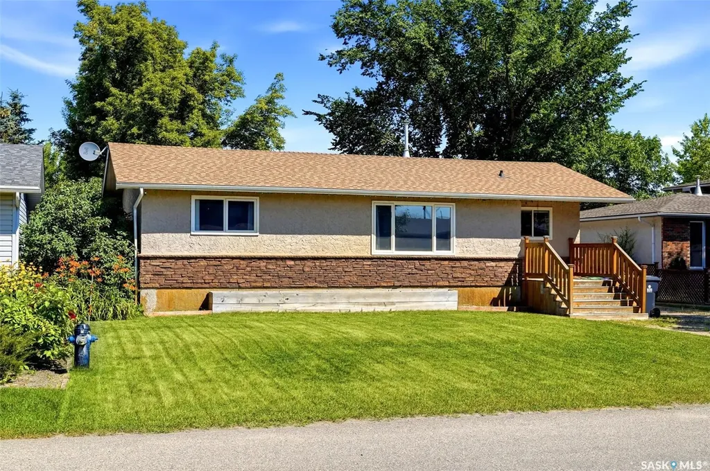 614 3rd Avenue Pilot Butte SK S0G 3Z0
