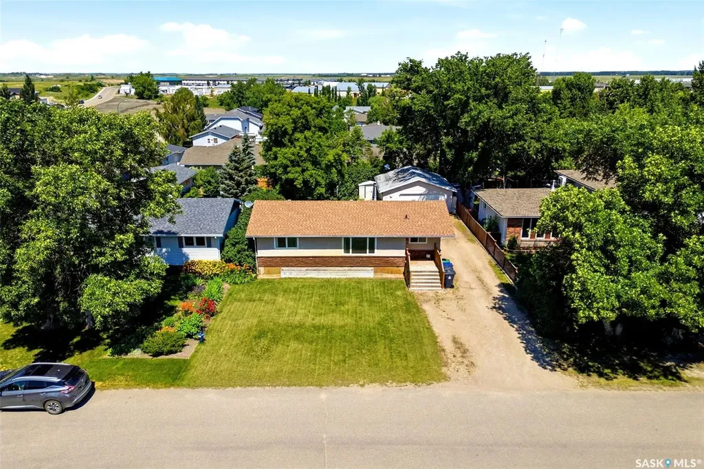 614 3rd Avenue Pilot Butte SK S0G 3Z0