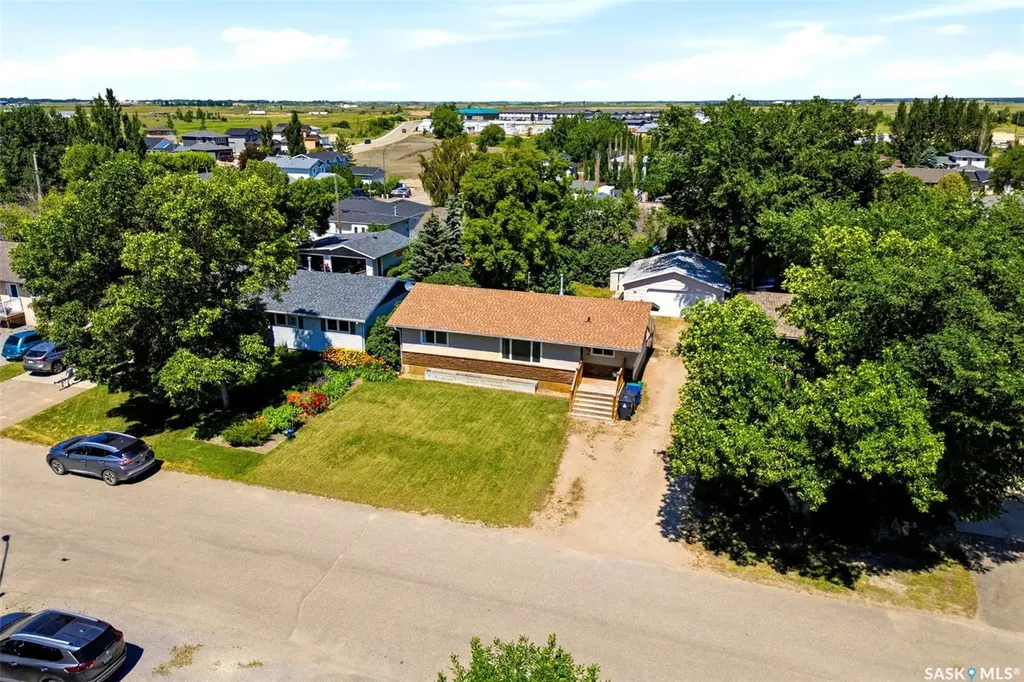 614 3rd Avenue Pilot Butte SK S0G 3Z0