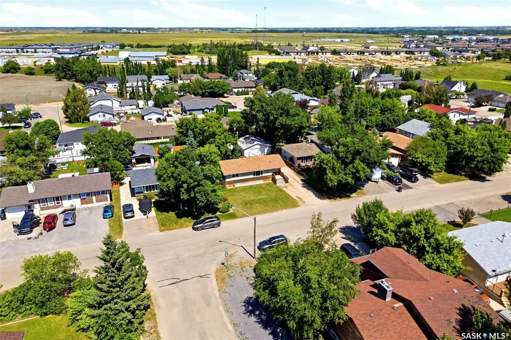 614 3rd Avenue Pilot Butte SK S0G 3Z0