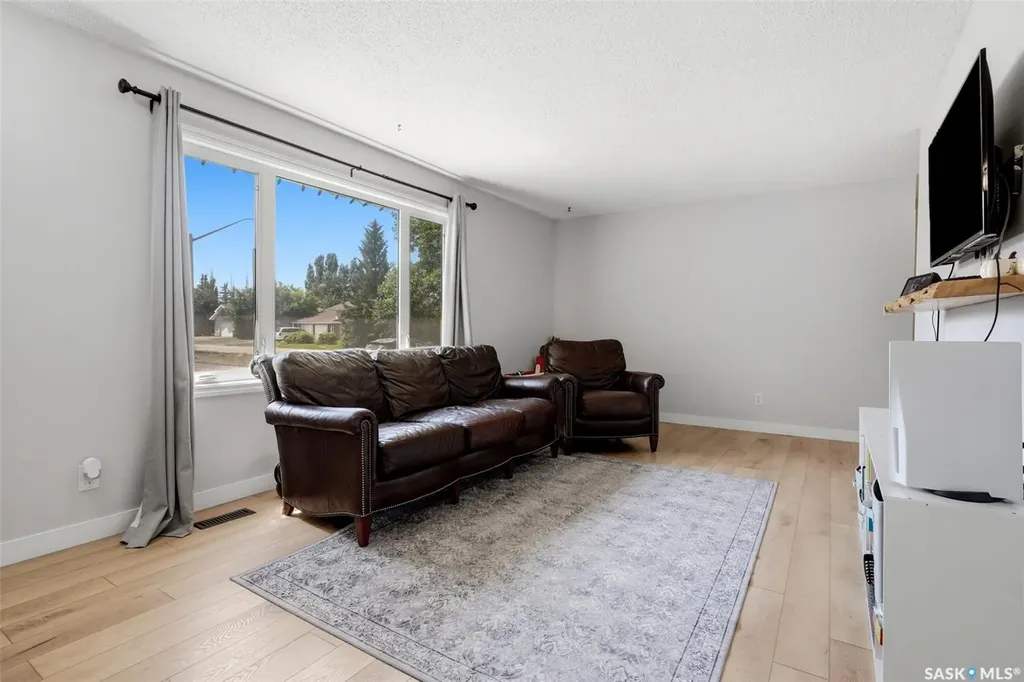 614 3rd Avenue Pilot Butte SK S0G 3Z0