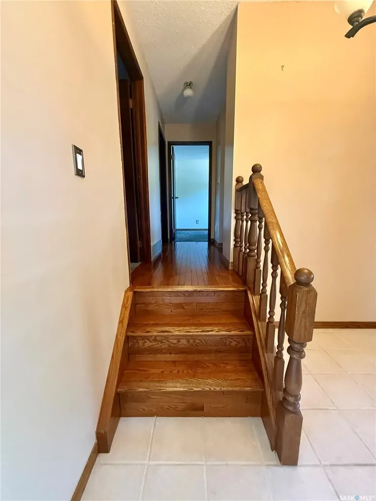 305 2nd Avenue E Kindersley SK S0L 1S0