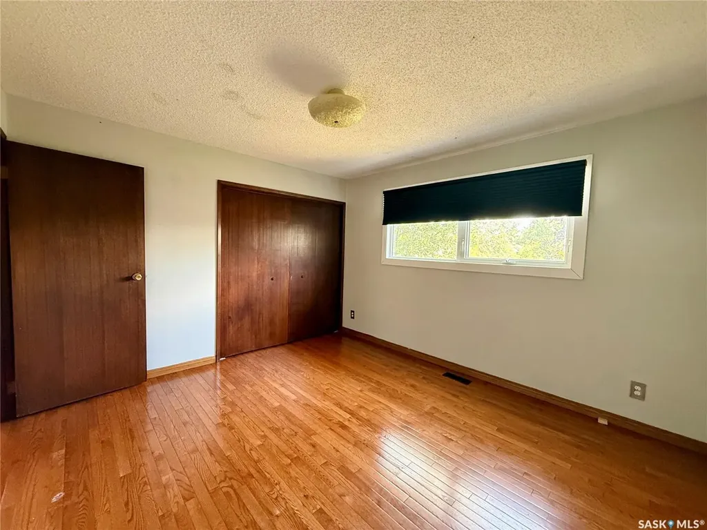 305 2nd Avenue E Kindersley SK S0L 1S0