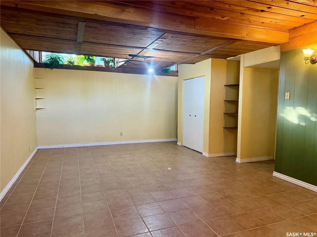 305 2nd Avenue E Kindersley SK S0L 1S0