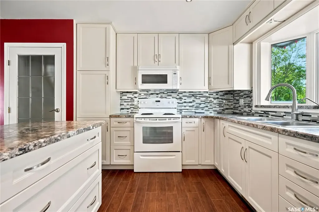 314 Gastle Street Strasbourg SK S0G 4V0