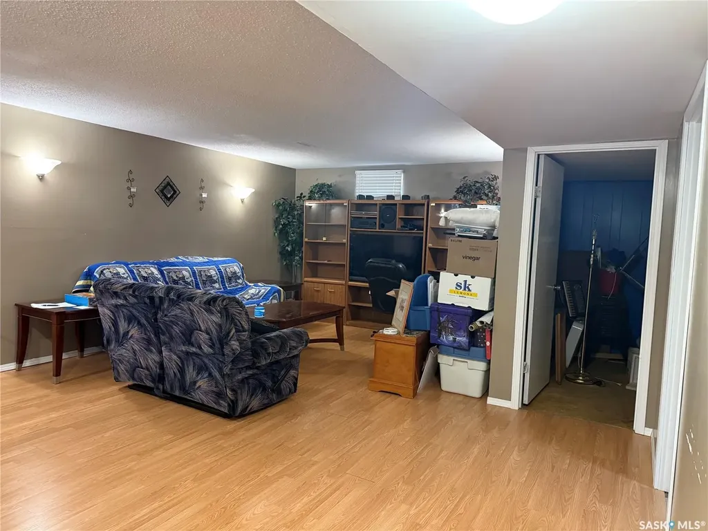 409 Mckay Street Radville SK S0C 2G0