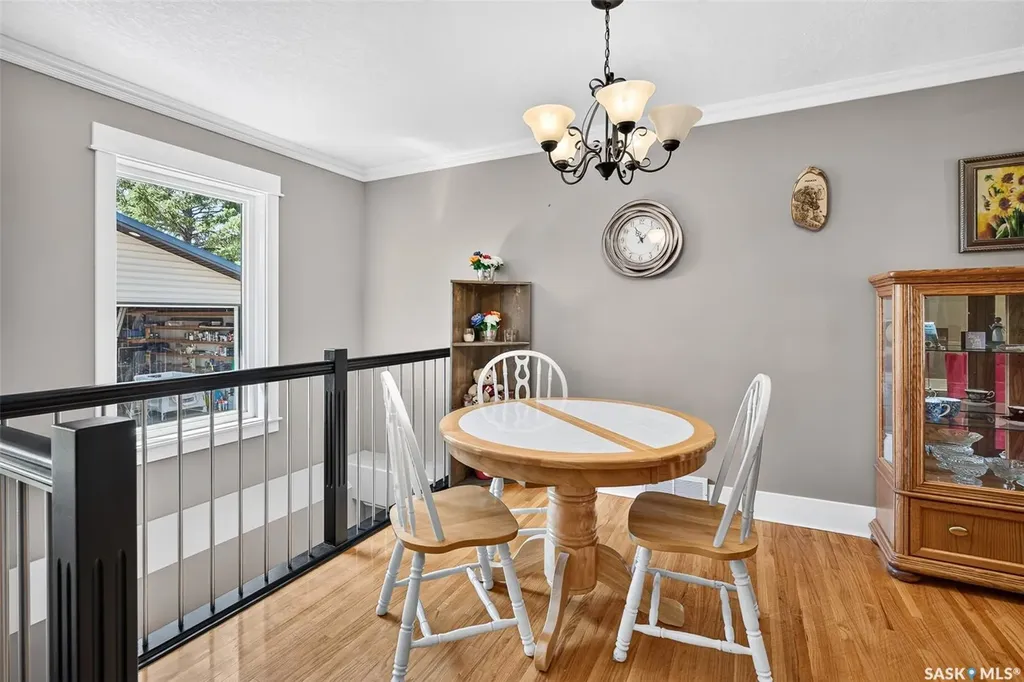 937 Grace Street Moose Jaw SK S6H 3B9