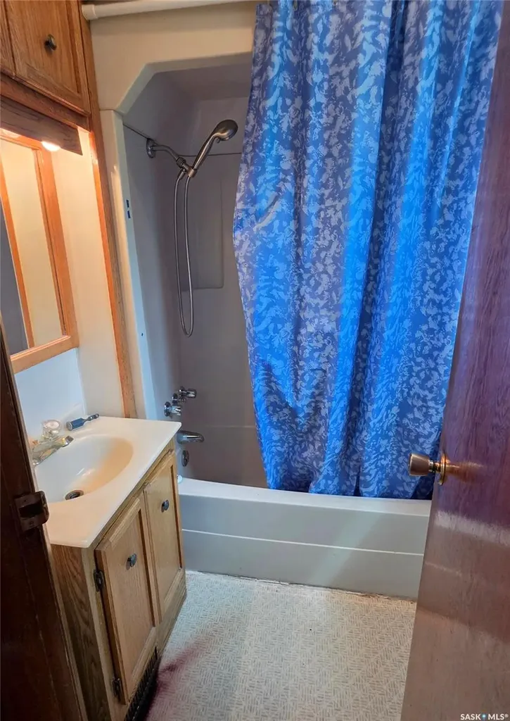 247 2nd Avenue NE Preeceville SK S0A 3B0