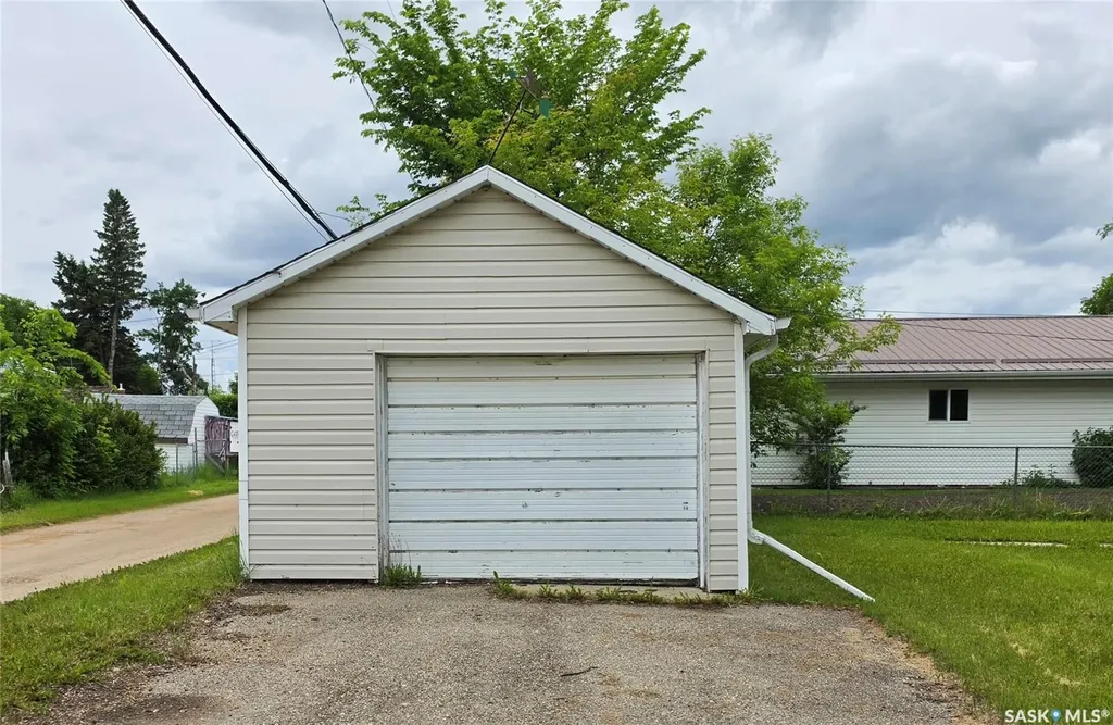 247 2nd Avenue NE Preeceville SK S0A 3B0