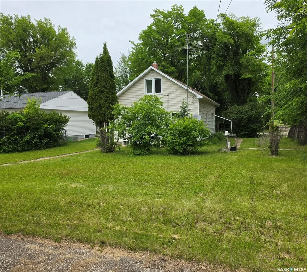 247 2nd Avenue NE Preeceville SK S0A 3B0