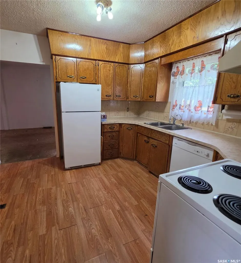 247 2nd Avenue NE Preeceville SK S0A 3B0
