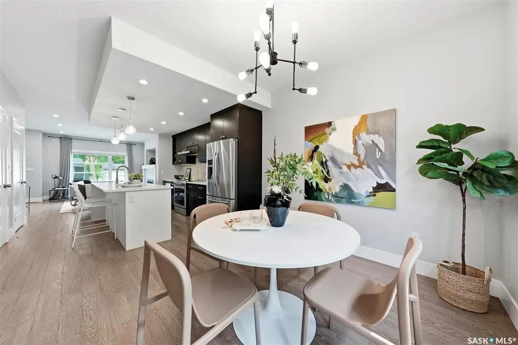 1513 Prince Of Wales Avenue Saskatoon SK S7K 3E1