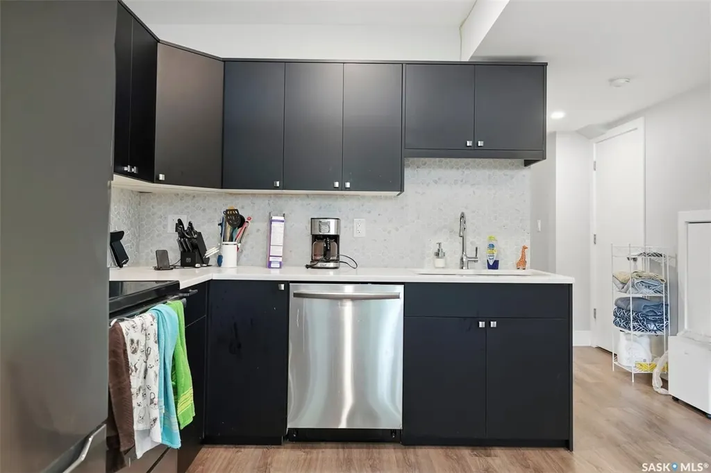 1513 Prince Of Wales Avenue Saskatoon SK S7K 3E1
