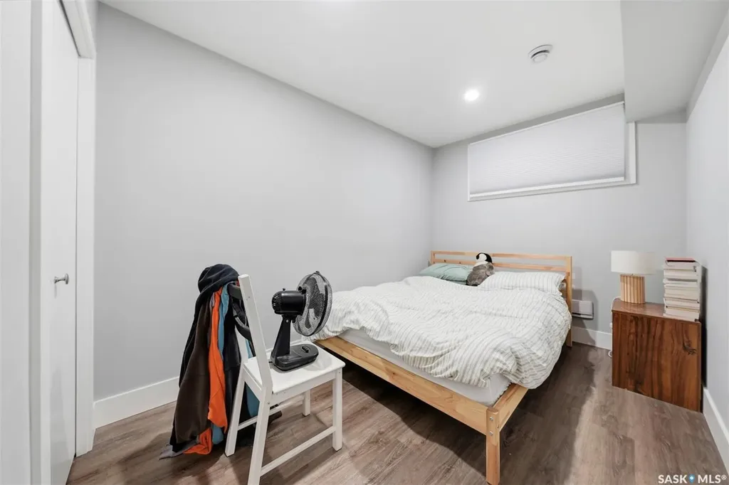 1513 Prince Of Wales Avenue Saskatoon SK S7K 3E1