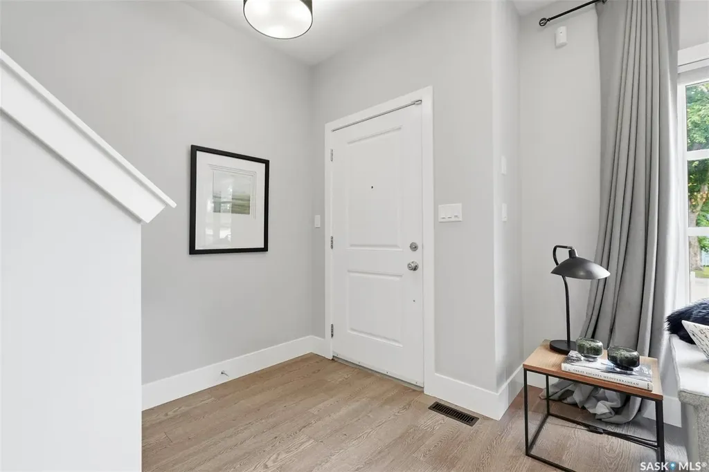 1513 Prince Of Wales Avenue Saskatoon SK S7K 3E1