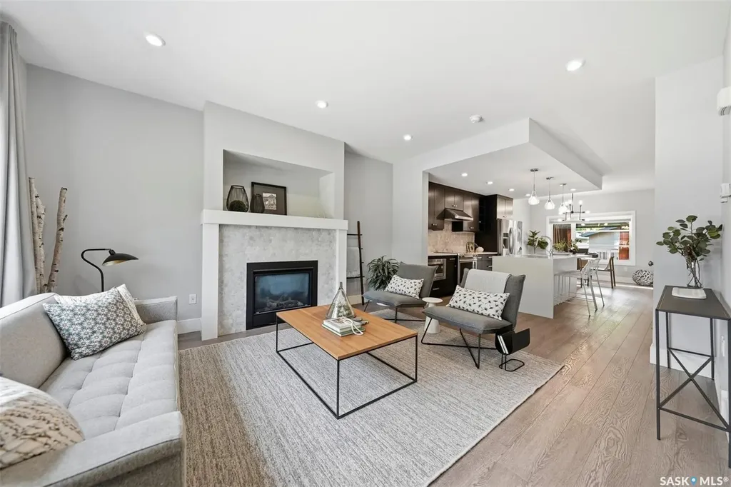 1513 Prince Of Wales Avenue Saskatoon SK S7K 3E1
