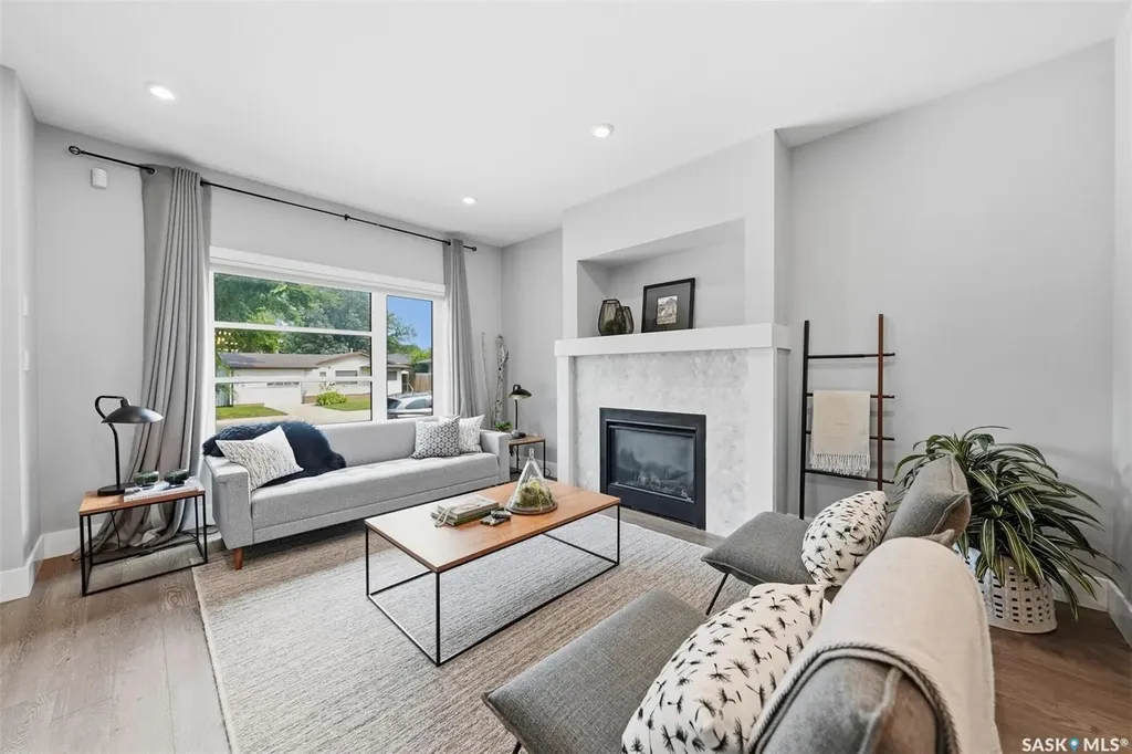 1513 Prince Of Wales Avenue Saskatoon SK S7K 3E1
