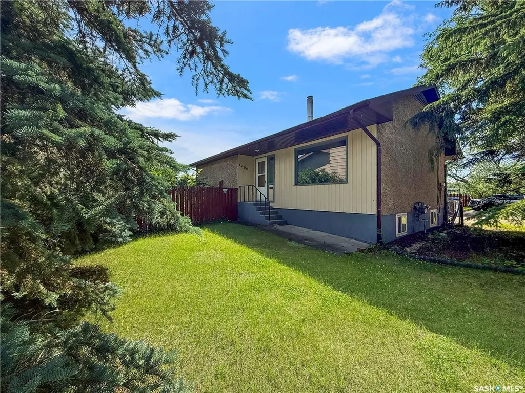 1700 15th Avenue W Prince Albert SK S6V 5P3
