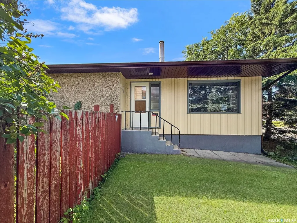 1700 15th Avenue W Prince Albert SK S6V 5P3