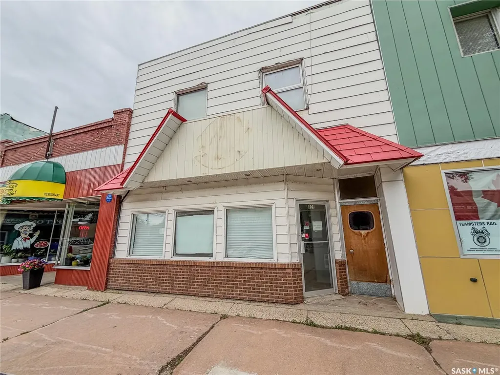 109 3rd Avenue W Melville SK S0A 2P0