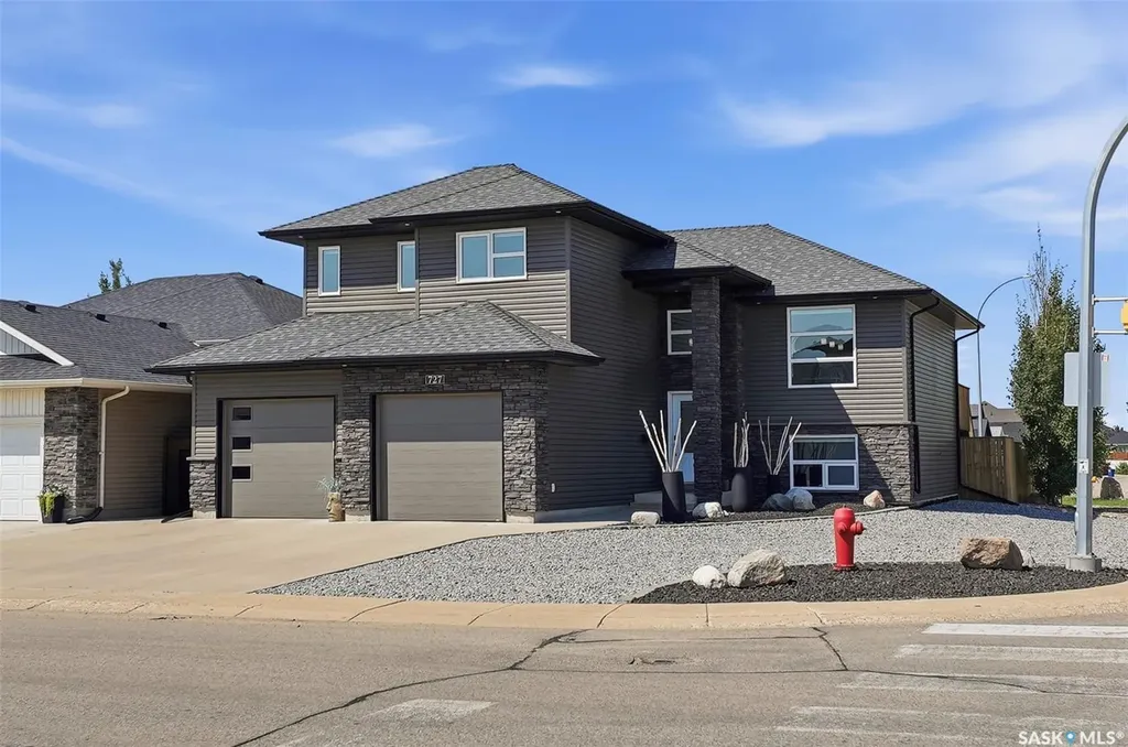 727 1st Avenue N Warman SK S0K 4S2