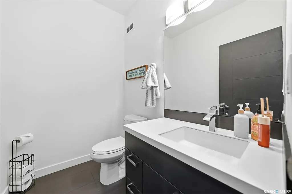 727 1st Avenue N Warman SK S0K 4S2