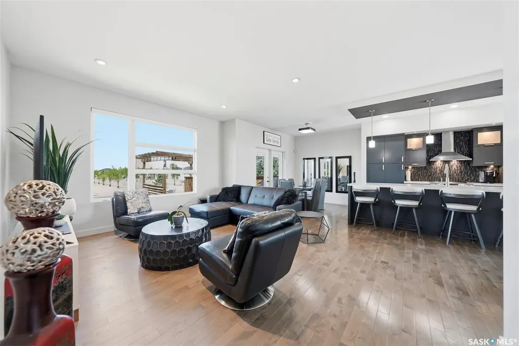 727 1st Avenue N Warman SK S0K 4S2
