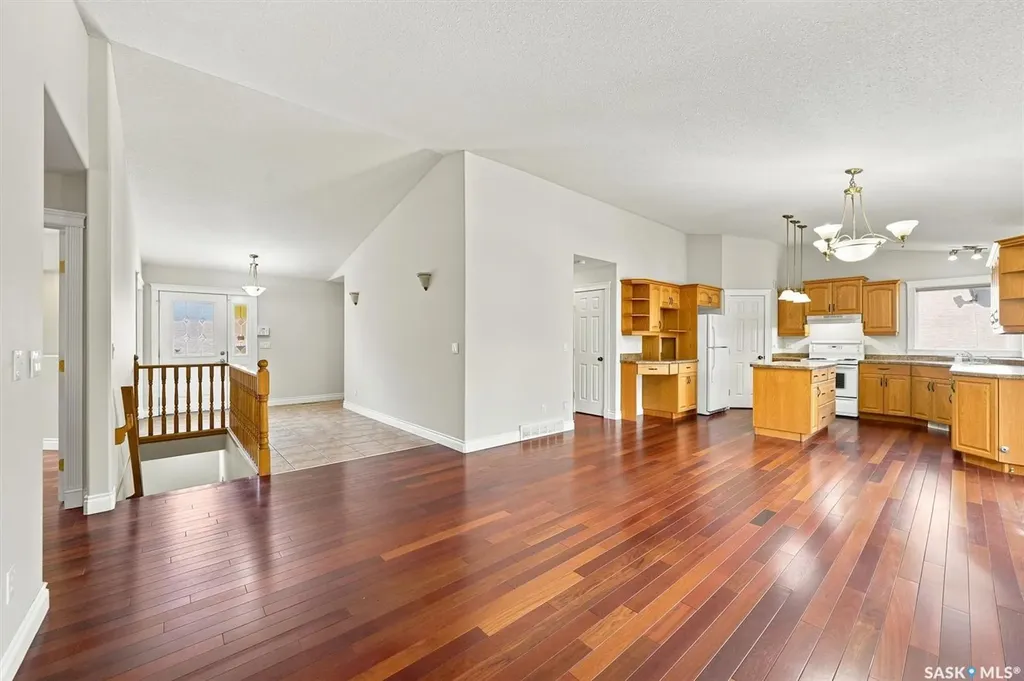 841 Martens Crescent Martensville SK S0K 2A0
