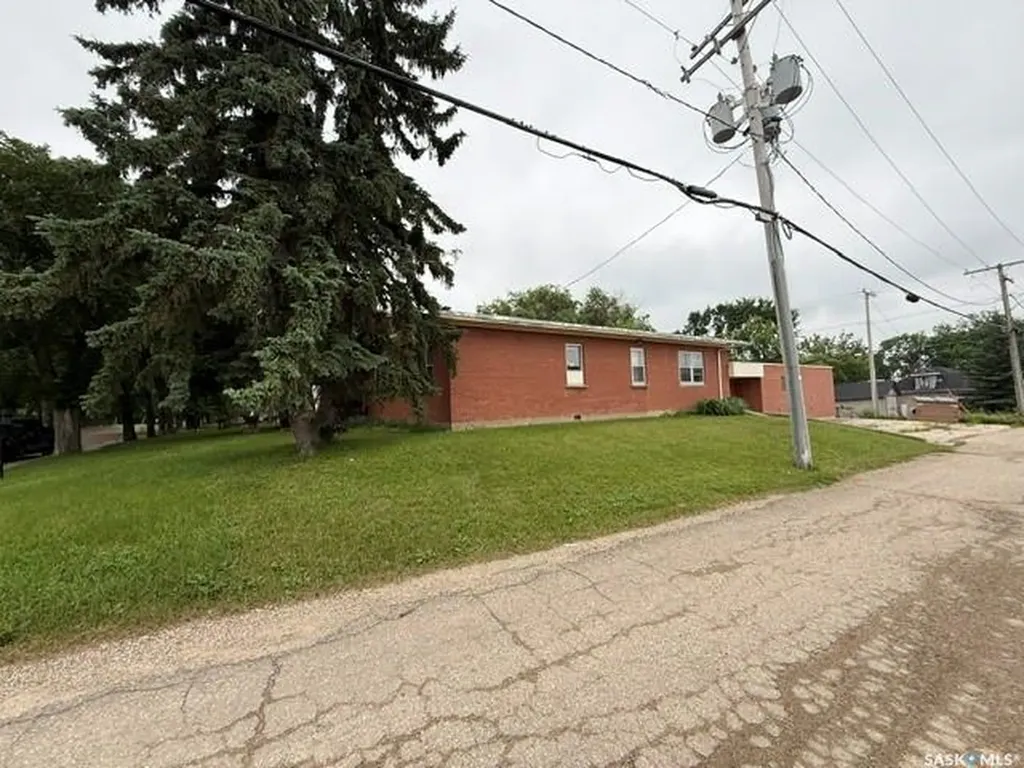 428 Third Street Kamsack SK S0A 1S0