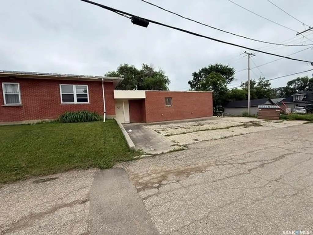 428 Third Street Kamsack SK S0A 1S0
