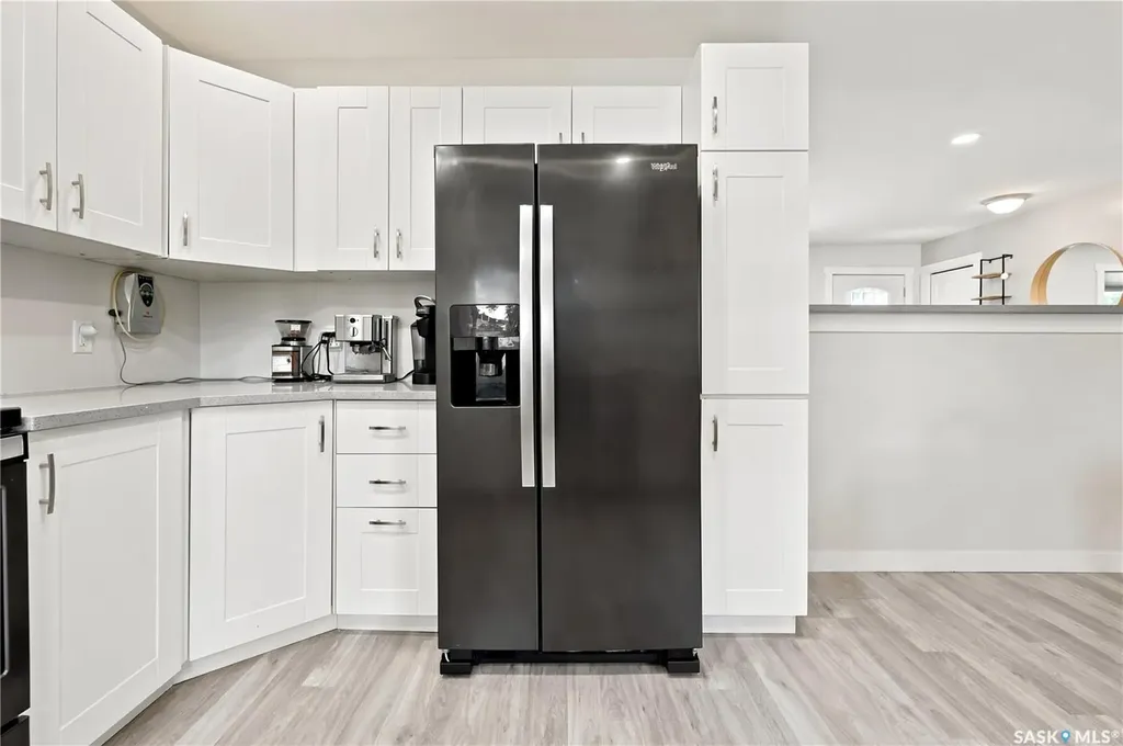 214 Pierce Street Strasbourg SK S0G 4V0