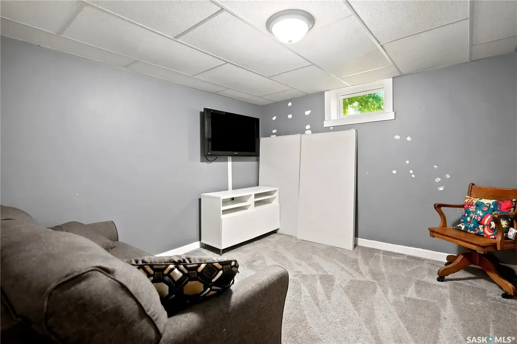 214 Pierce Street Strasbourg SK S0G 4V0
