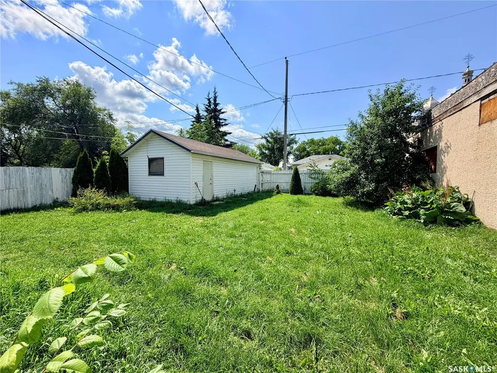 971 109th Street North Battleford SK S9A 2E1