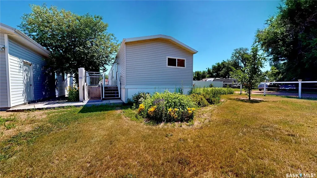 3A Fletcher Street Maple Creek Rm No. 111 SK S0N 1N0