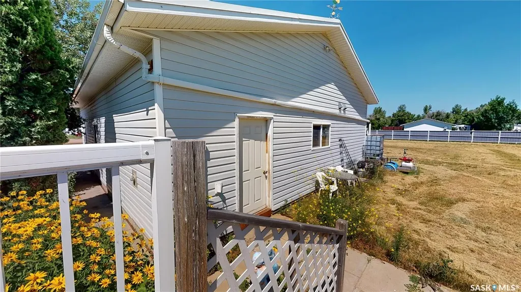 3A Fletcher Street Maple Creek Rm No. 111 SK S0N 1N0