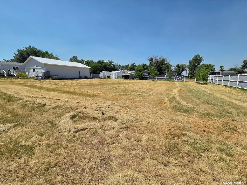 3A Fletcher Street Maple Creek Rm No. 111 SK S0N 1N0