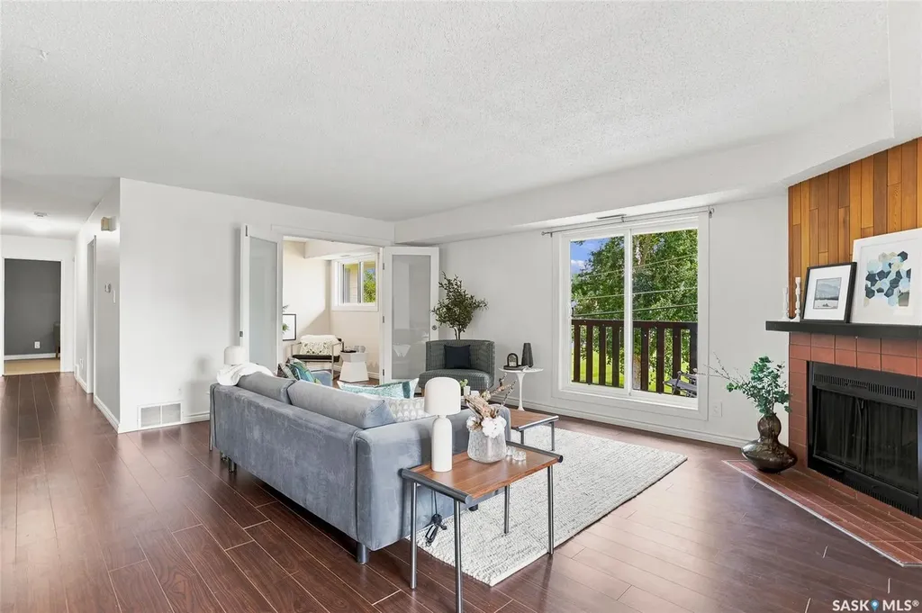425 115th Street E Saskatoon SK S7N 2E5