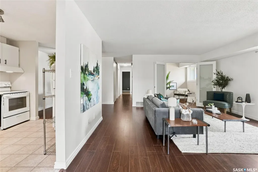 425 115th Street E Saskatoon SK S7N 2E5