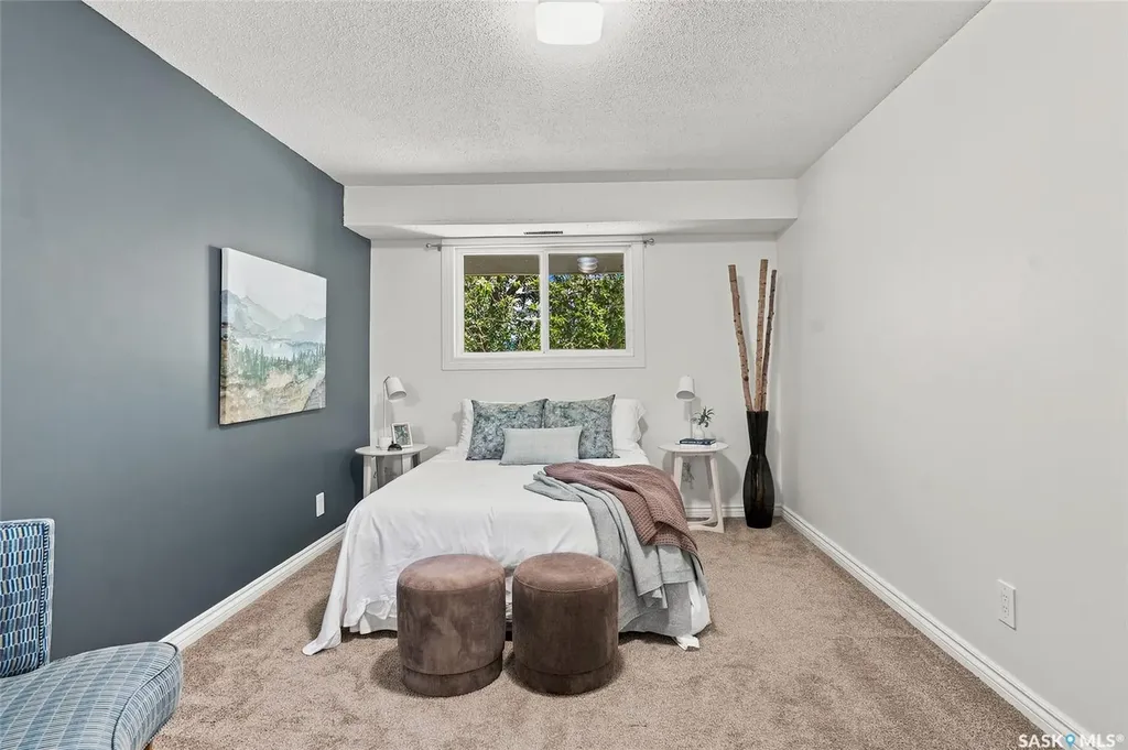 425 115th Street E Saskatoon SK S7N 2E5
